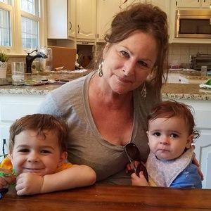 Meet your Posher, Debra